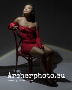 Una sesión en agosto de 2023 con Jennifer. Imagen de Archerphoto, fotógrafo retratos en València. Jennifer, August 2023 (6)