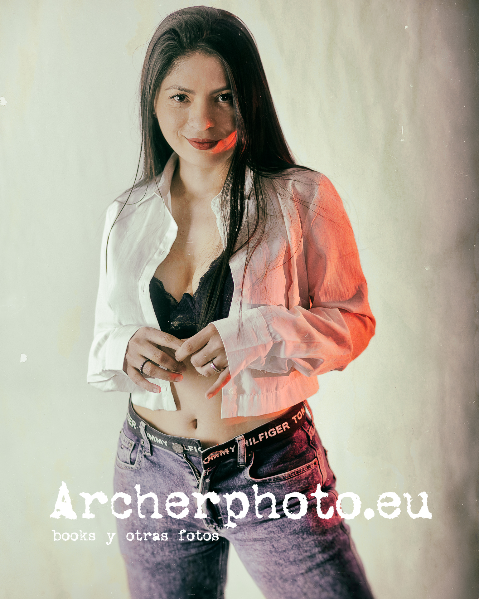 Kath, 2024 (3), foto en el estudio