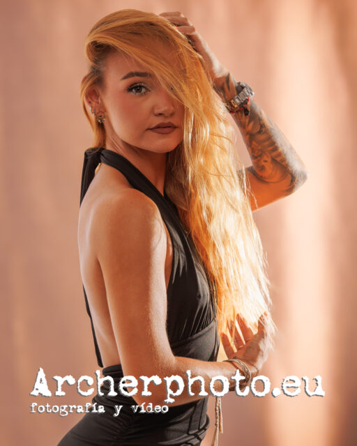 Jennifer, August 2025 (4), playing with lights again