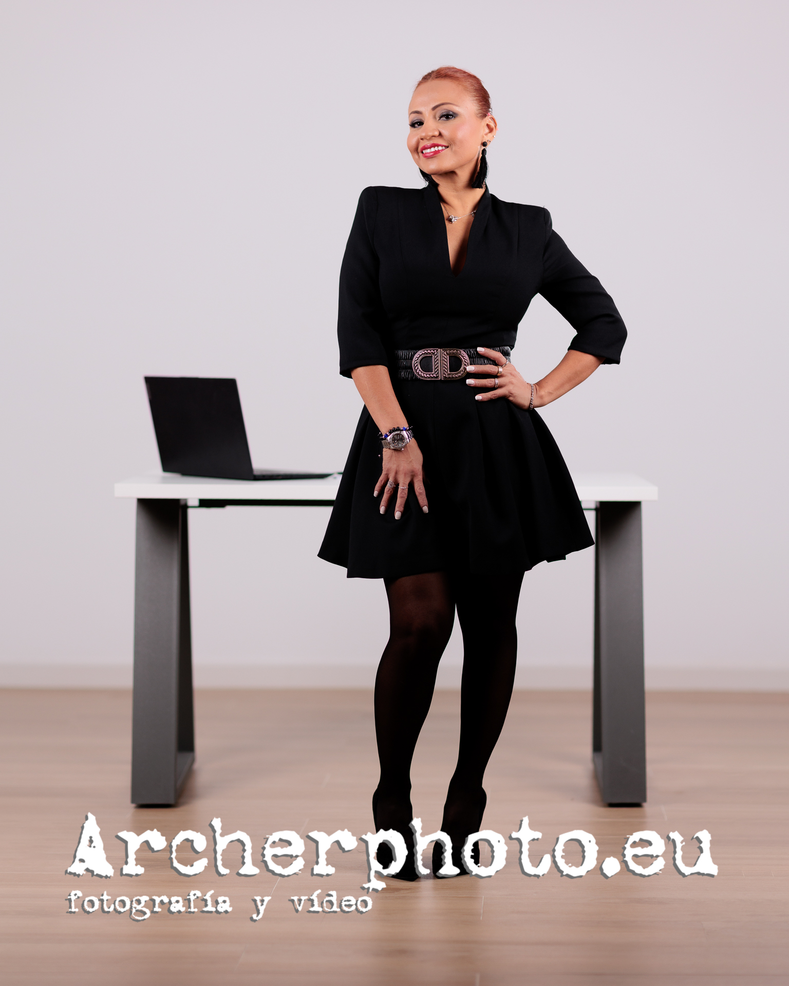 Yajaira, noviembre 2025 (1) , retrato profesional por Archerphoto, fotógrafo en València