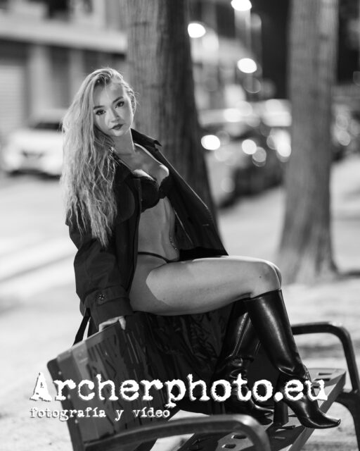 Jennifer, enero 2026 (2)lingerie outside by Archerphoto, professional photographer in Valencia, Spain