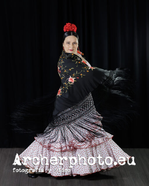 Tamara, 2026 (3), bailaora flamenco