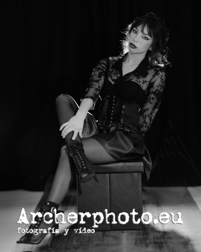 Duriam, 2026 (4), darkness in the studio